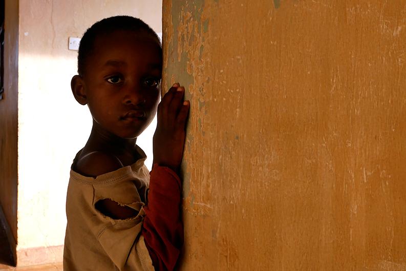 3 nutritional kits for malnourished children